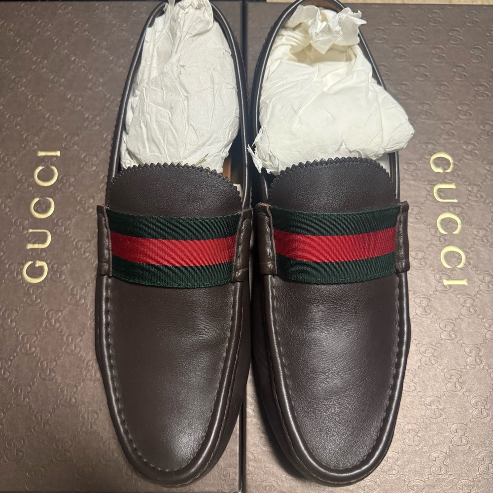 Gucci Brown and Green Leather Loafers with Signature Stripe